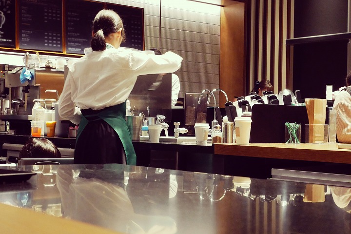 大学生 アルバイト